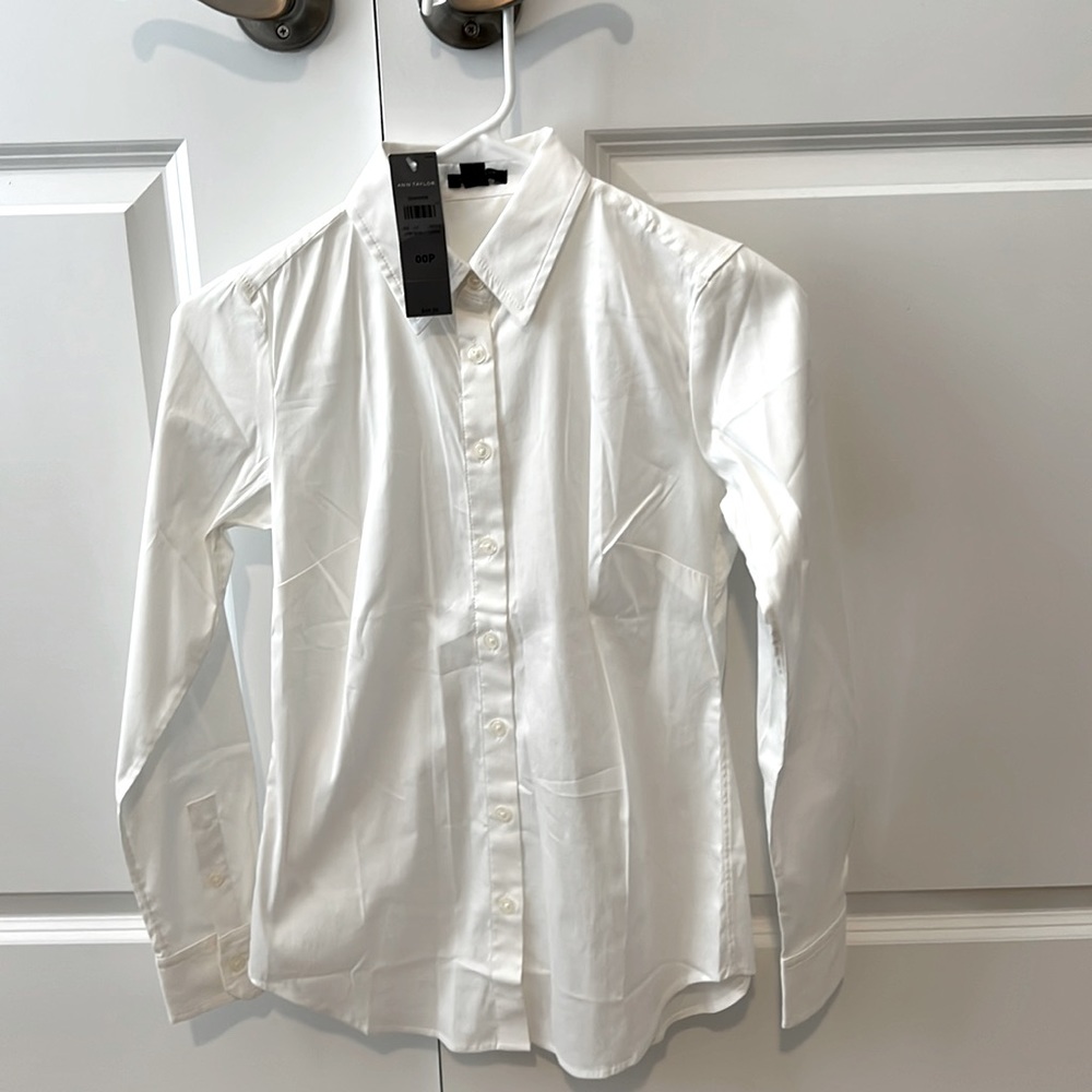 White - Picture 1 of 4